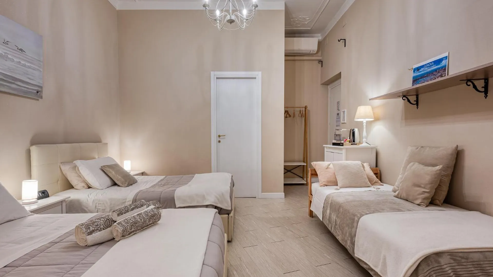 Your House Rooms جنوة