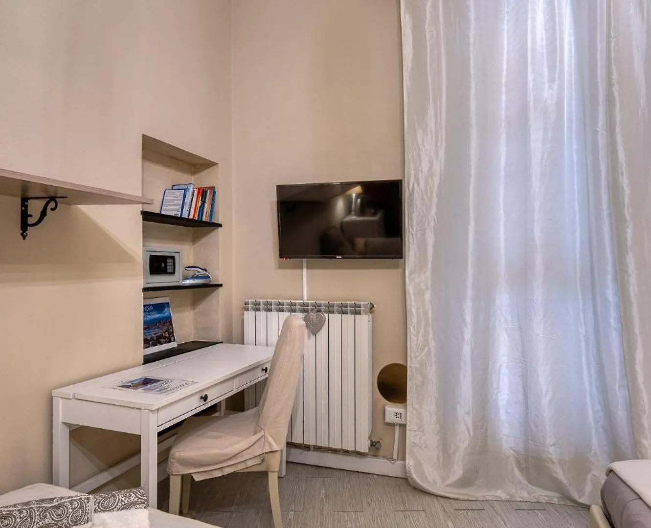 Your House Rooms جنوة 0*,