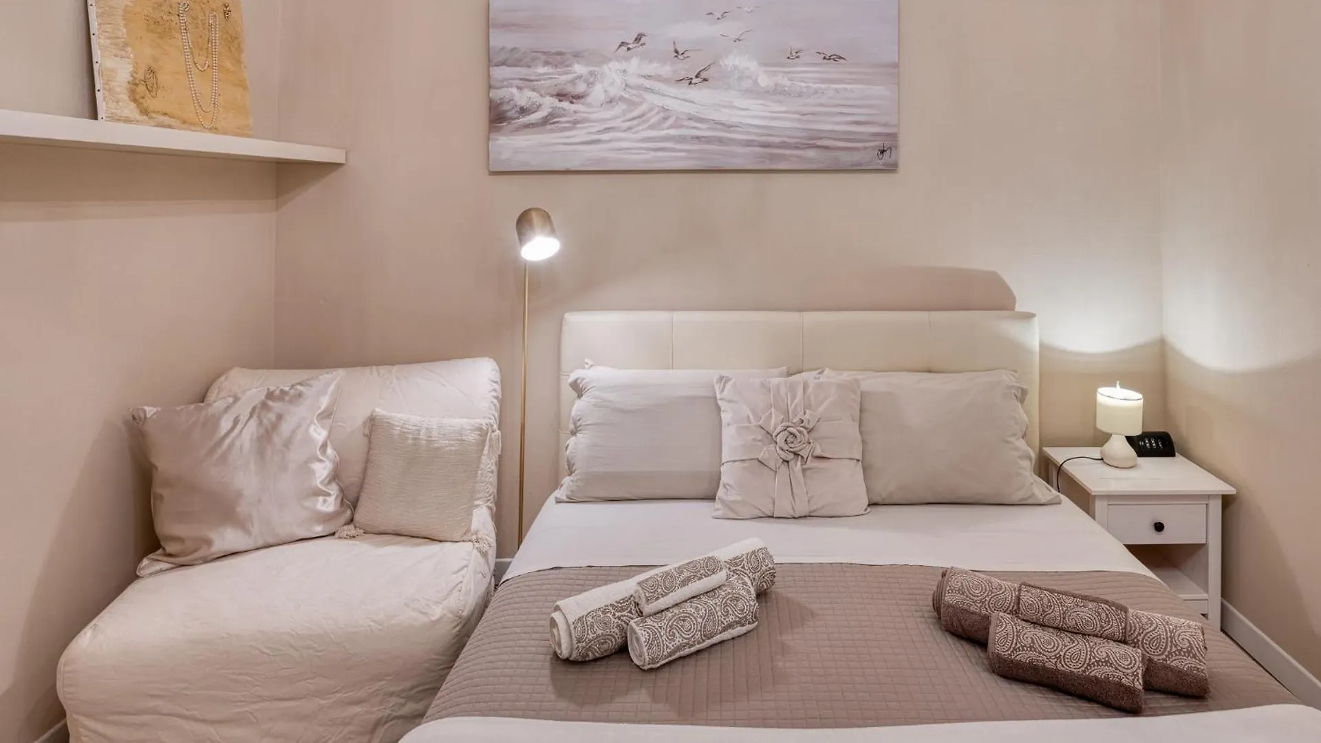 Your House Rooms جنوة
